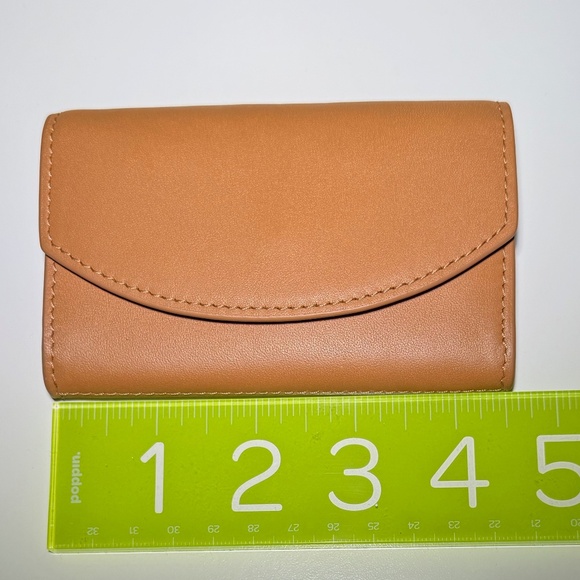 Skagen Leather Flap Card Case - Picture 6 of 7